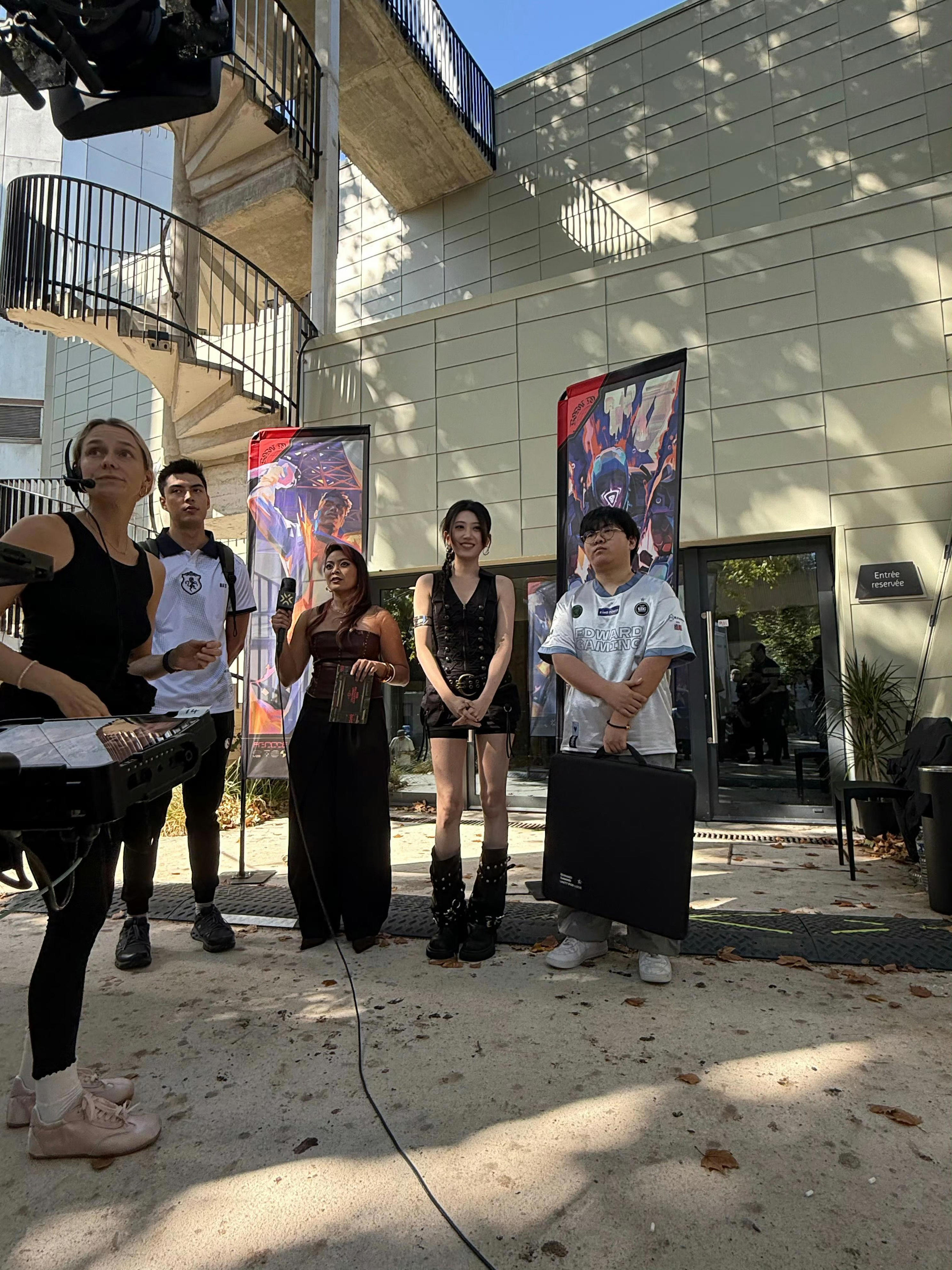 N赛区奋斗, 有遗憾也有