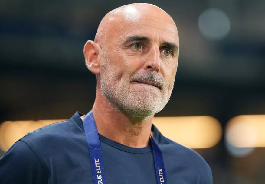 穆斯卡特和, 穆斯卡特近